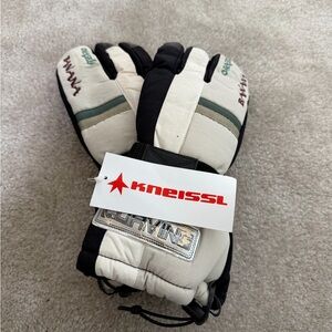 Black and White Men's Gloves